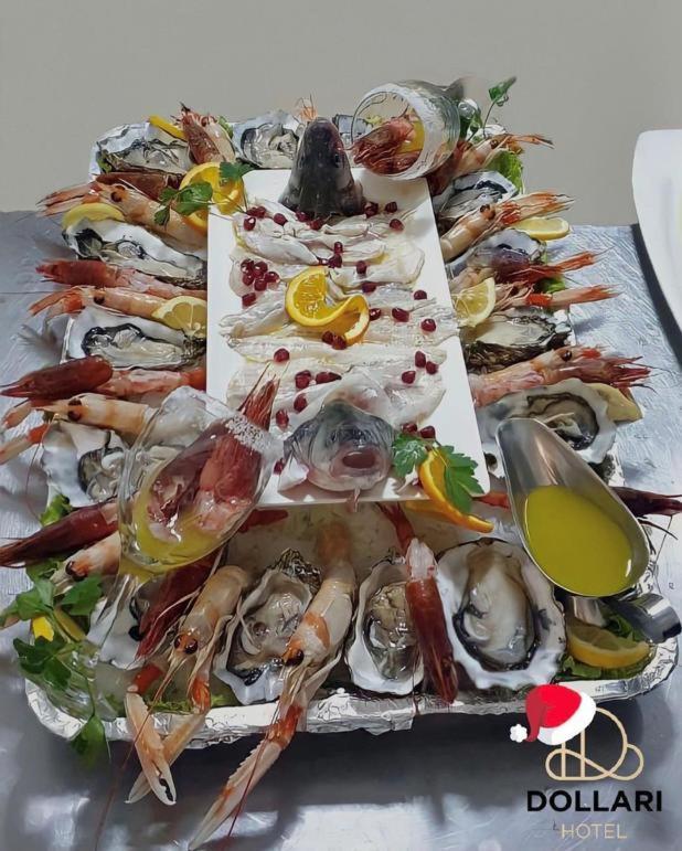 多拉瑞酒店 Kryemëdhej 外观 照片